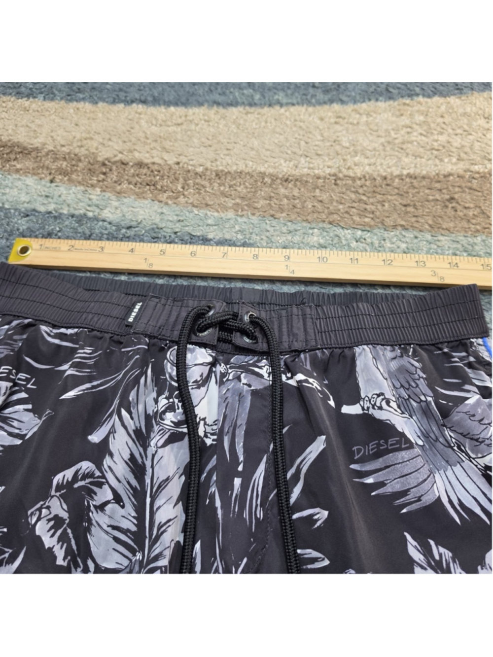 Diesel Beachwear Swim Trunks Mens S Black Tropical Print Drawstring Shorts - Picture 5 of 7
